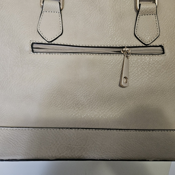 Kate spade over the shoulder bag - Picture 5 of 12